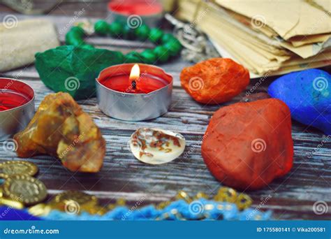 Viridian shrine amulet
